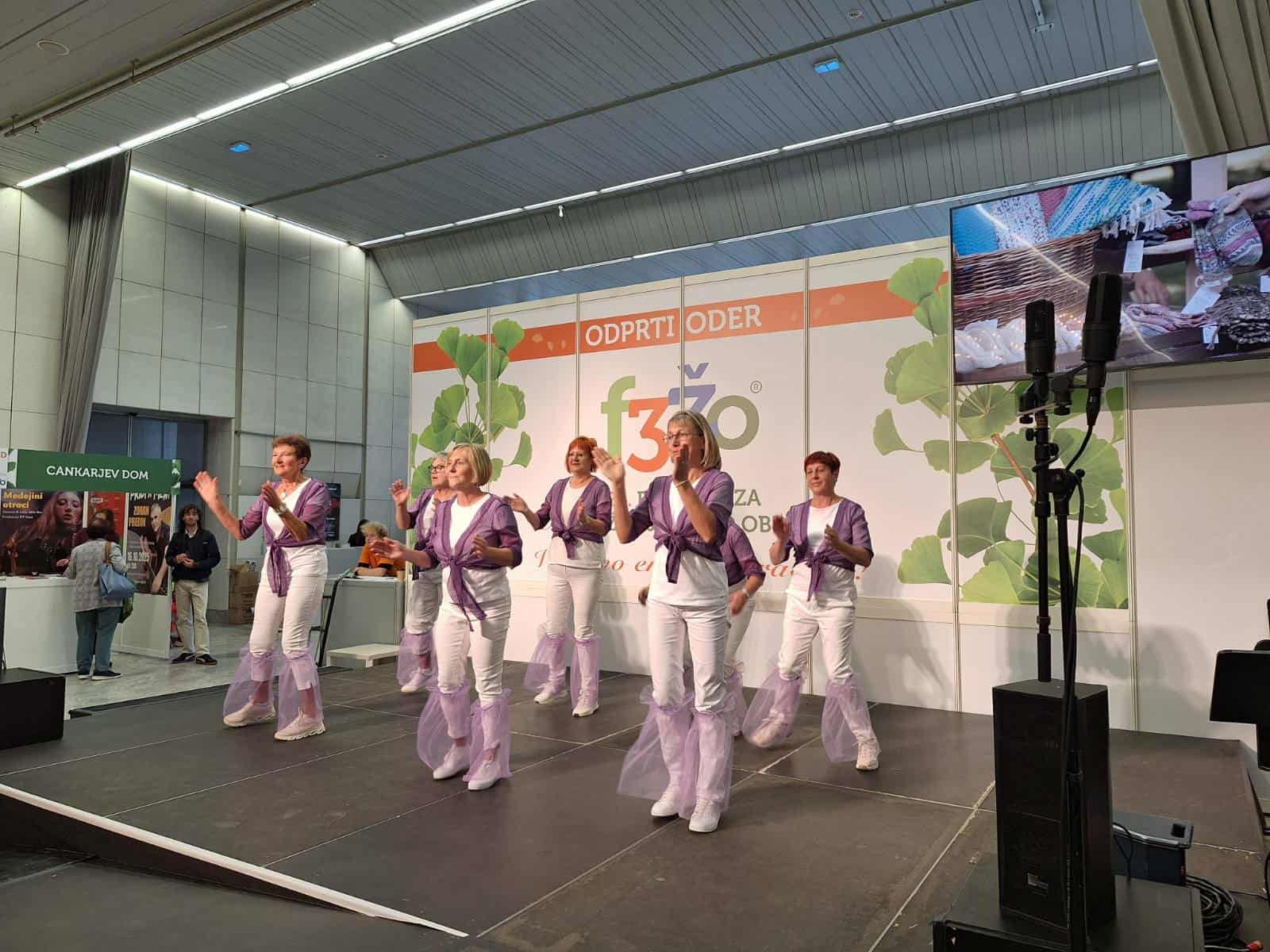 Messenger_creation_D894BA28-FC23-4174-991F-5B84EE47DDA9